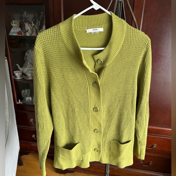 Vintage Style Knit Sweater - Picture 2 of 4